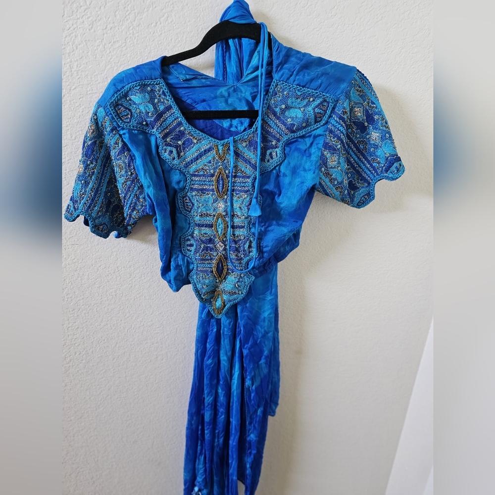 Indian sari top and scarf